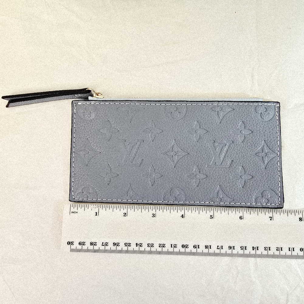 Louis Vuitton Gray Crossbody Bag - Picture 13 of 16